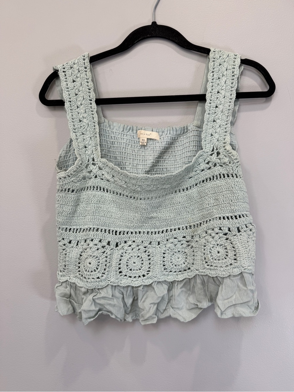 Crochet Ruffled Hem Tank Top in Light Mint